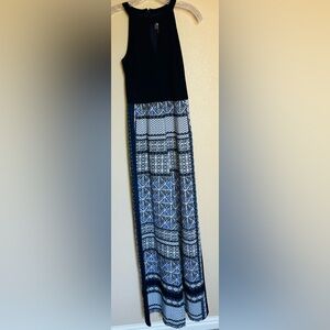 VINCE CAMUTO,‎ Womens Pant Suit size 2, Bold Print, Flowy Design, Comfortable!